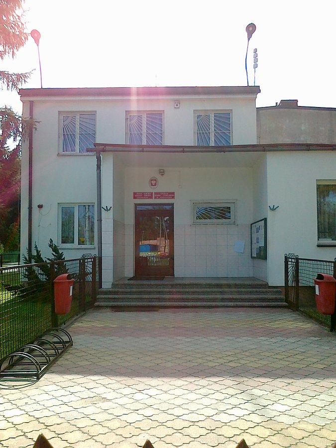 Urząd Gminy Kampinos nie jest zbyt okazały