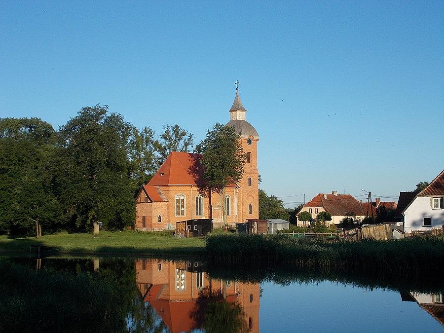 Kwitajny - kościół