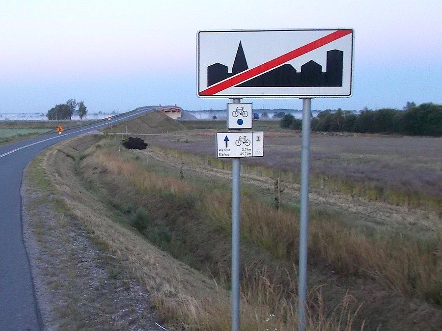 Niebieski szlak LGD dookoła Jeziora Druzno nieco zmienił swoje miejsce początkowe