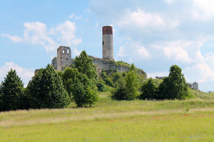 Ruiny robią wrażenie Jura