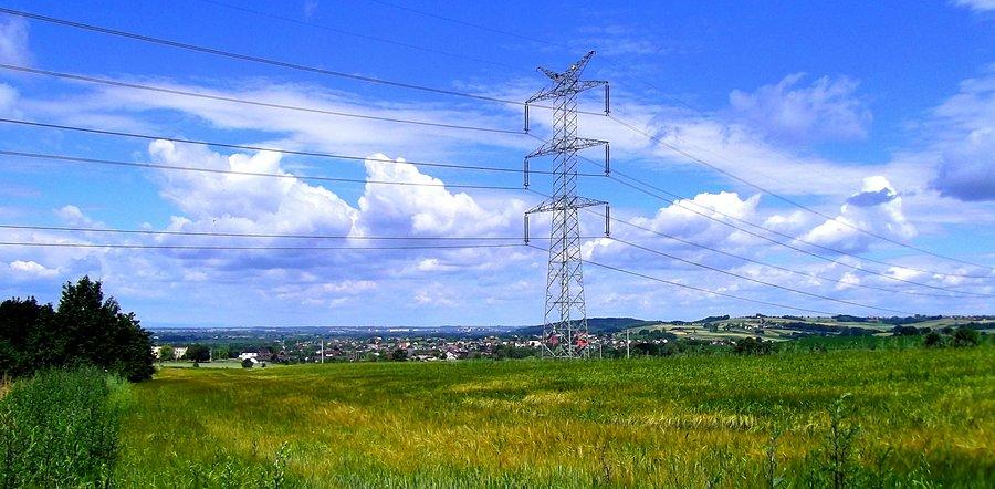 Widok z kopca, w dole widać Lubomie