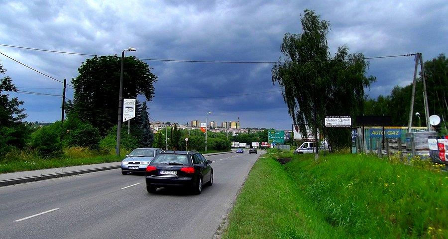 Wodzisław z ulicy Jastrzębskiej. Dojechałem do domu i zaczęło padać