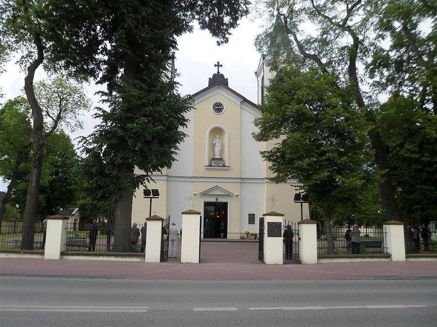 Kościół w Borzęcinie
