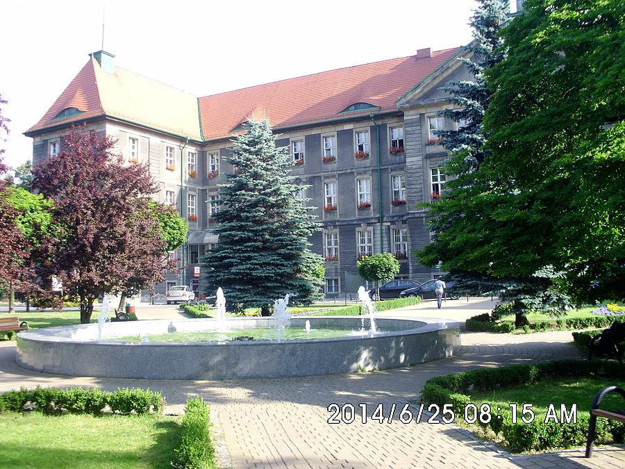 Okazała fasada bytomskiego Urzędu Miasta