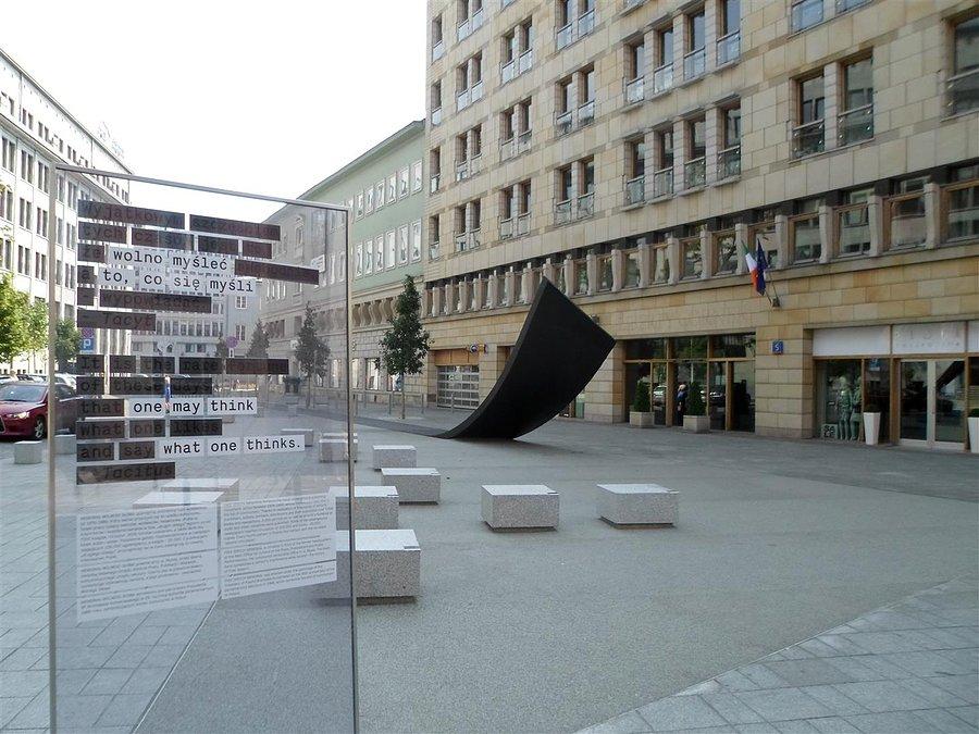 Memoriał wolnego słowa na ulicy Mysiej