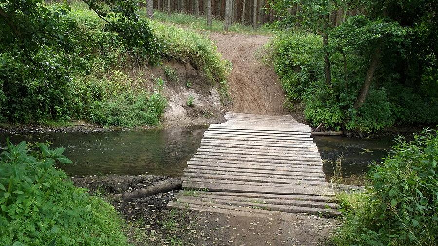 Sławny i znany golonkowcom mostek nad Trojanką