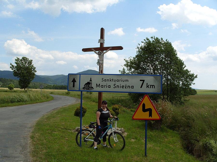 Jeszcze tylko 7 km małej wspinaczki, czy ten uśmiech dalej będzie trwał jak dojedziemy na górę ;)