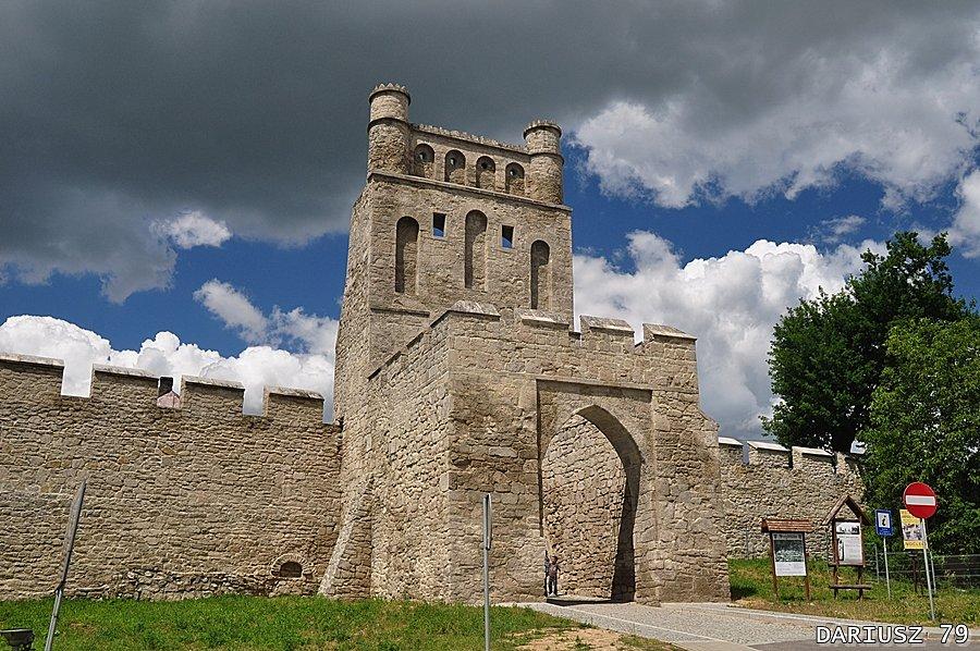 Szydłów - Brama Krakowska