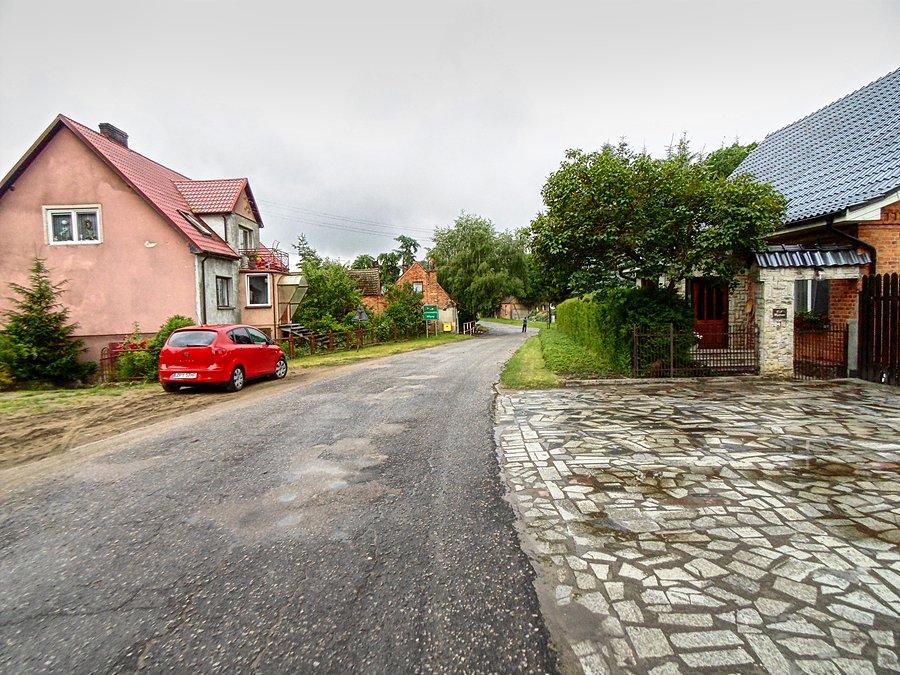 Pani na końcu tej drogi wołała za mną że na maraton w prawo jadą :)