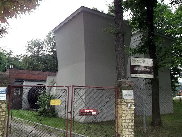 Szyb Wilson, wydechowy, głęb. min. 130m (III poz.)