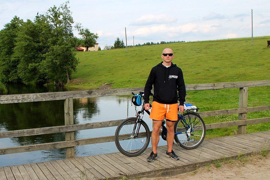 Ten gość wie i po co jedzie