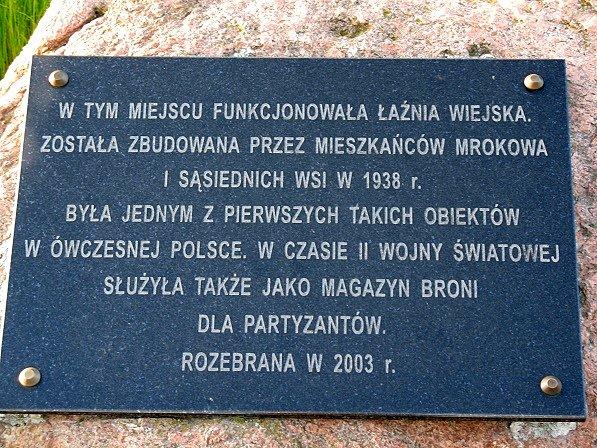 ... i tablica z tego obelisku, która wszystko wyjaśnia