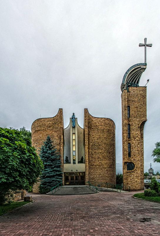 Kościół pw. Matki Boskiej Różańcowej na Zadolu w Katowicach