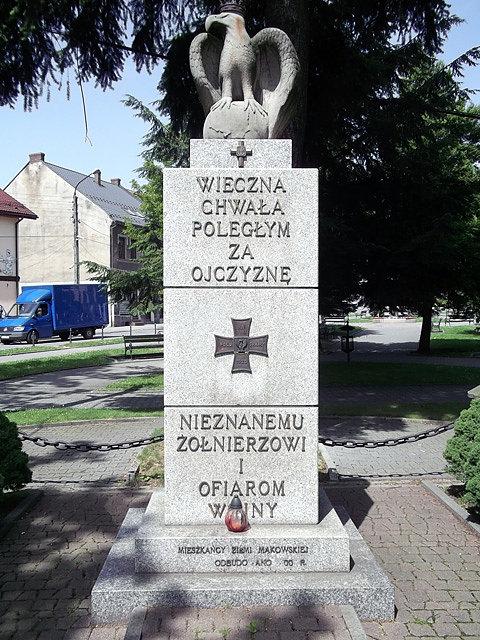 Pomnik w Makowie