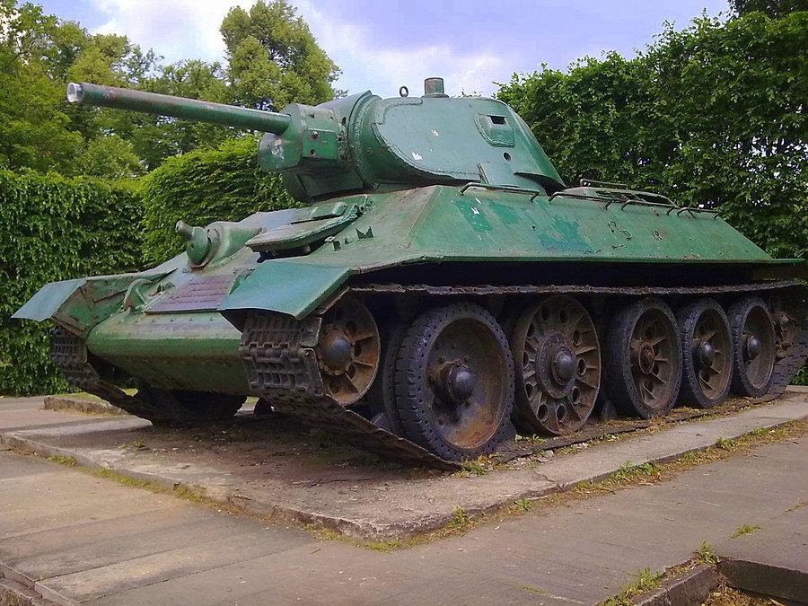 Czołg T-34 w Al. Zwycięstwa w Gdańsku