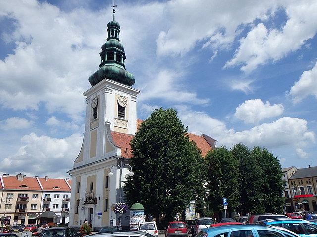 Nowe Miasto Lubawskie - rynek Starego Miasta wraz z dawnym kościołem ewangelickim