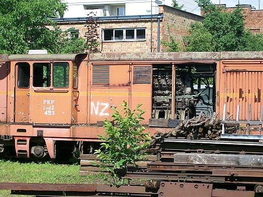 Lxd2-453 z bebechami na wierzchu nie pojedzie już nigdy