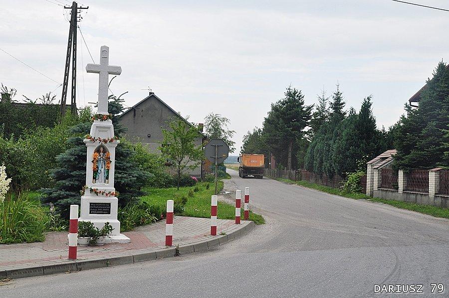 Bielcza skrzyżownaie w strone Dębna