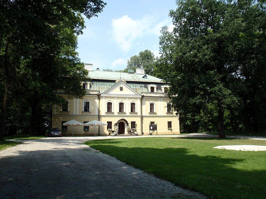 Pałac w Rybnej