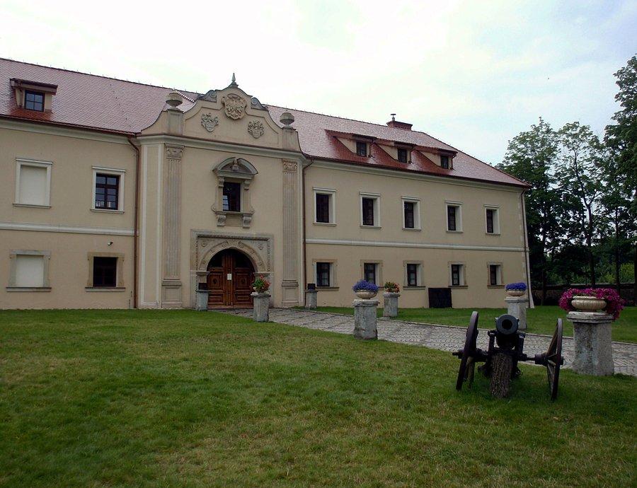 Zamek w Tarnowicach Starych