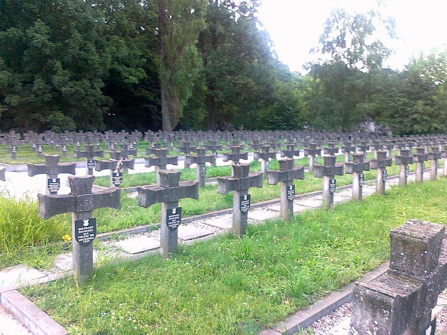 Cmentarz Wojenny w Ołtarzewie