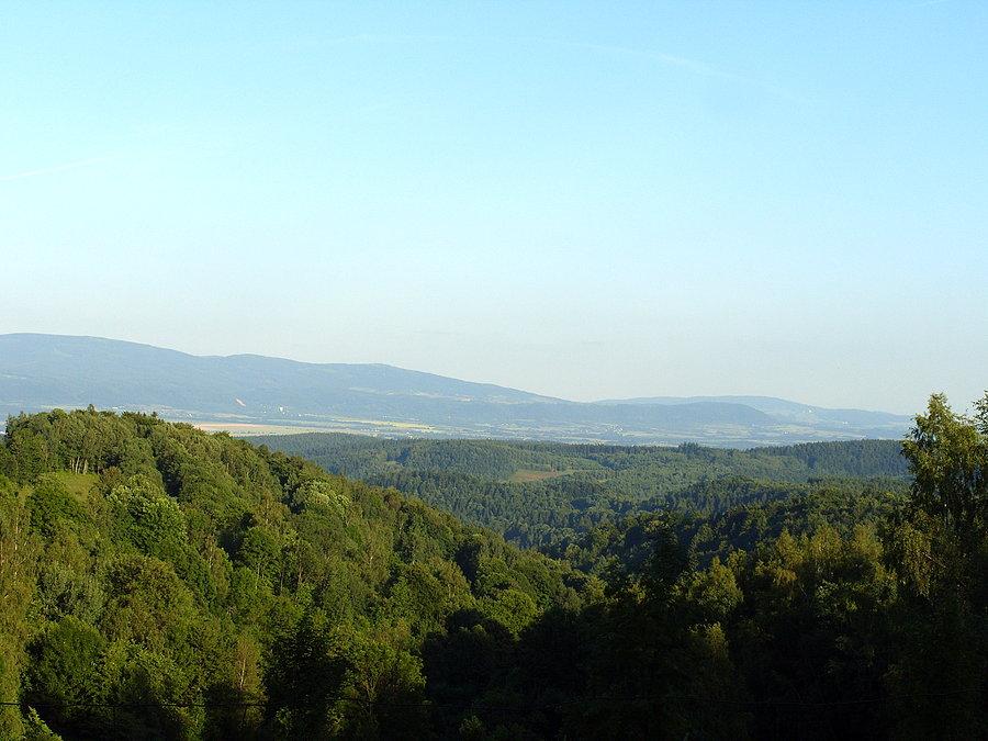 Widok z podjazdu na Hutę