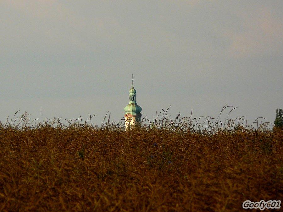 Wieże kościoła w Ostropie
