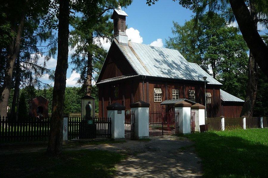 Skuły drewniany kościół