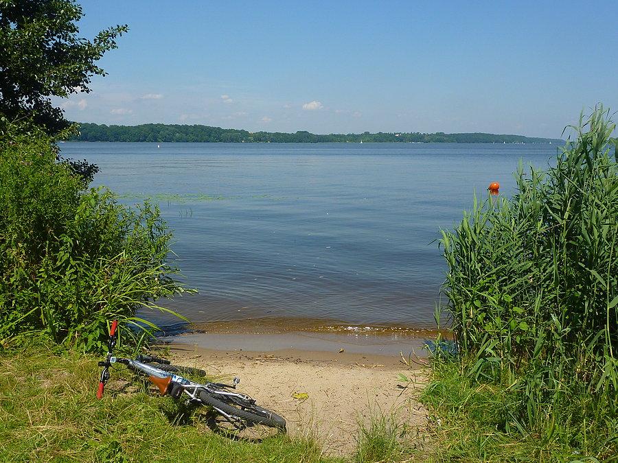 Jezioro Zegrzyńskie w Ryni