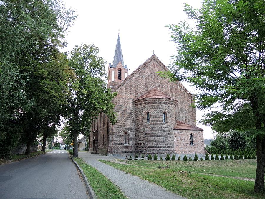 Bukowiec - kościół poewangelicki z 1863 r