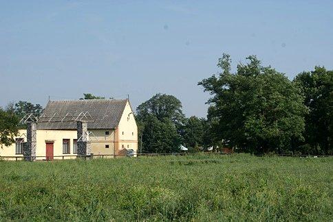 To ma być dwór w Mzurkach z 1830r