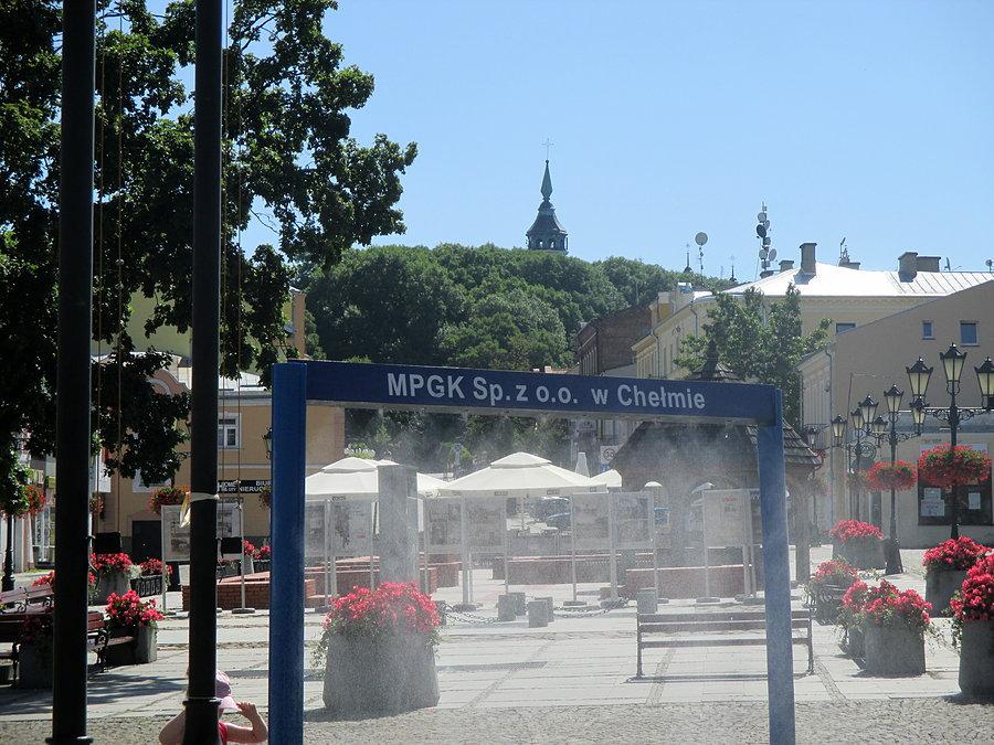 Rynek w Chełmie z bazyliką NMP na Górce w tle