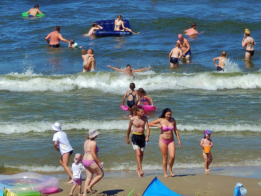 Wypad nad morze do Stegny. Plaża w Stegnie - tłumy wczasowiczów