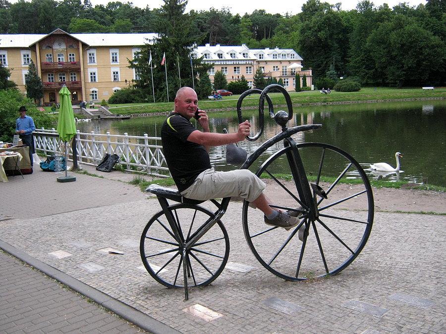 W Nałęczowie nie brakuje miejsc postojowych dla rowerzystów :-)