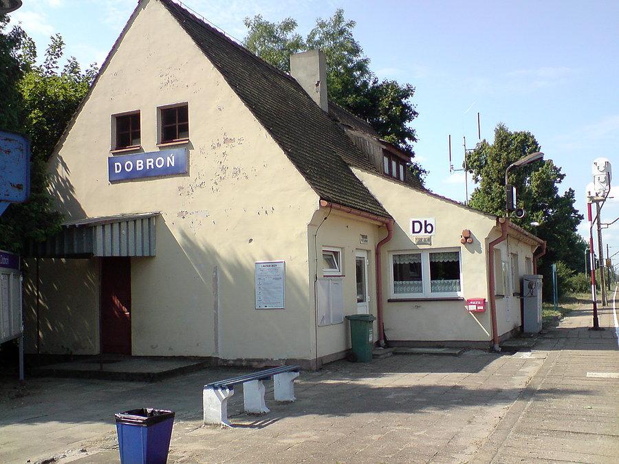 Dobroń PKP