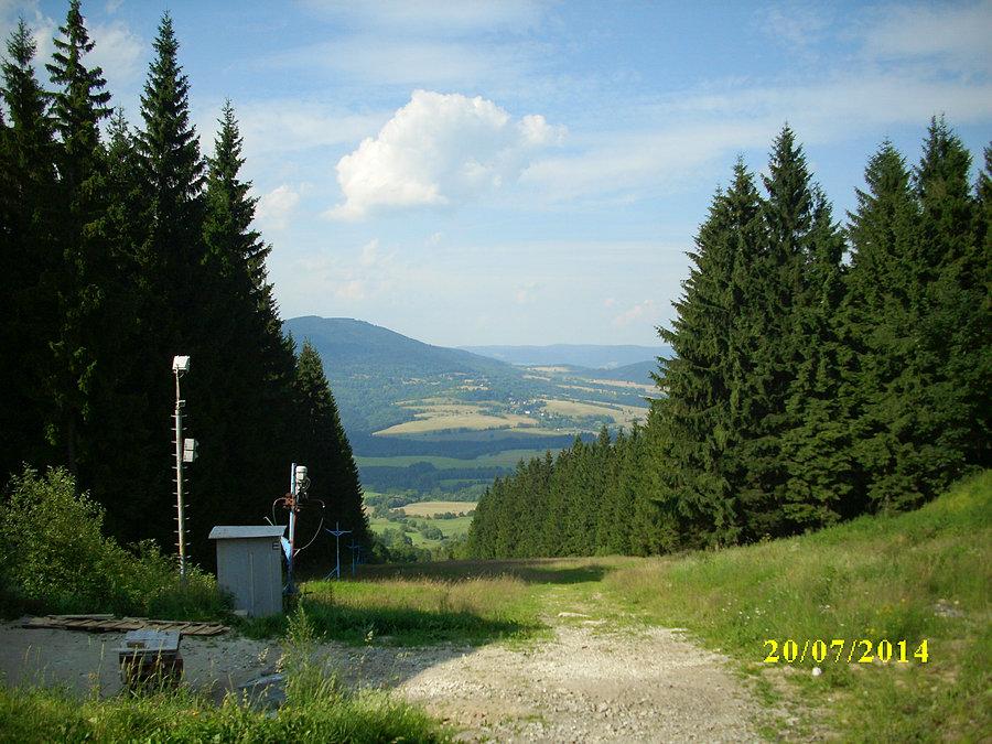 Przecinka z wyciągiem narciarskim