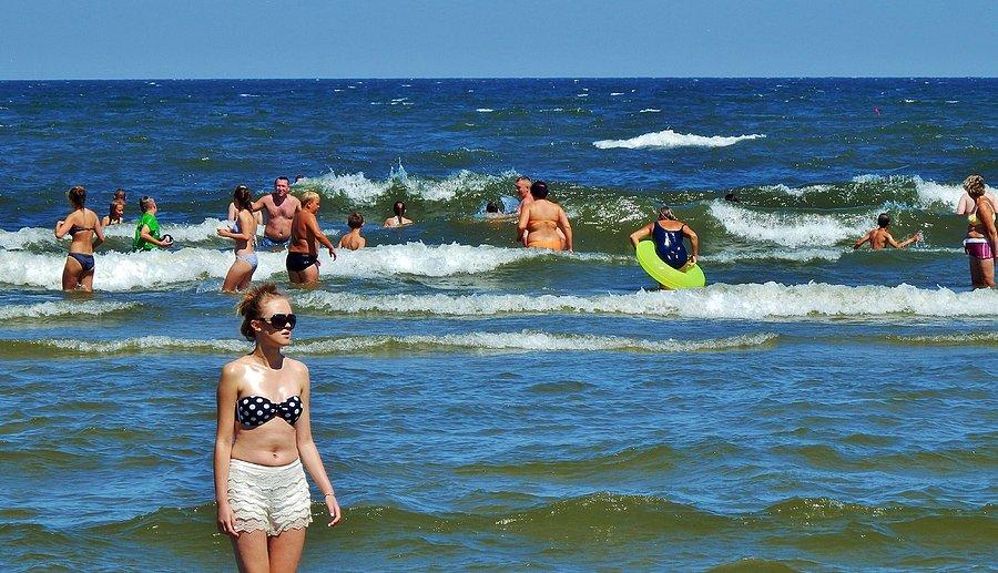 Plaża w Jantarze. Ostatnio mocno wieje,więc są fajne fale na wodzie