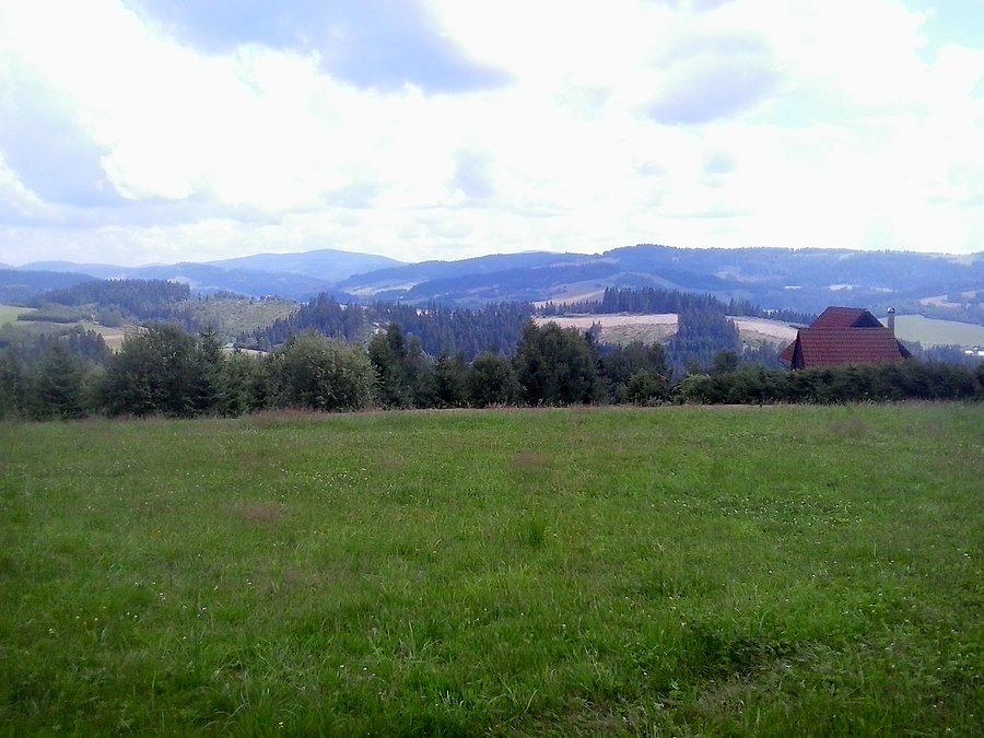 Widok na Beskidy z Hrcavy