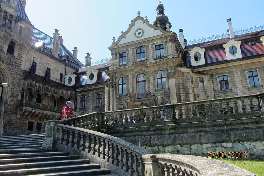Zamek Moszna - skrzydło środkowe