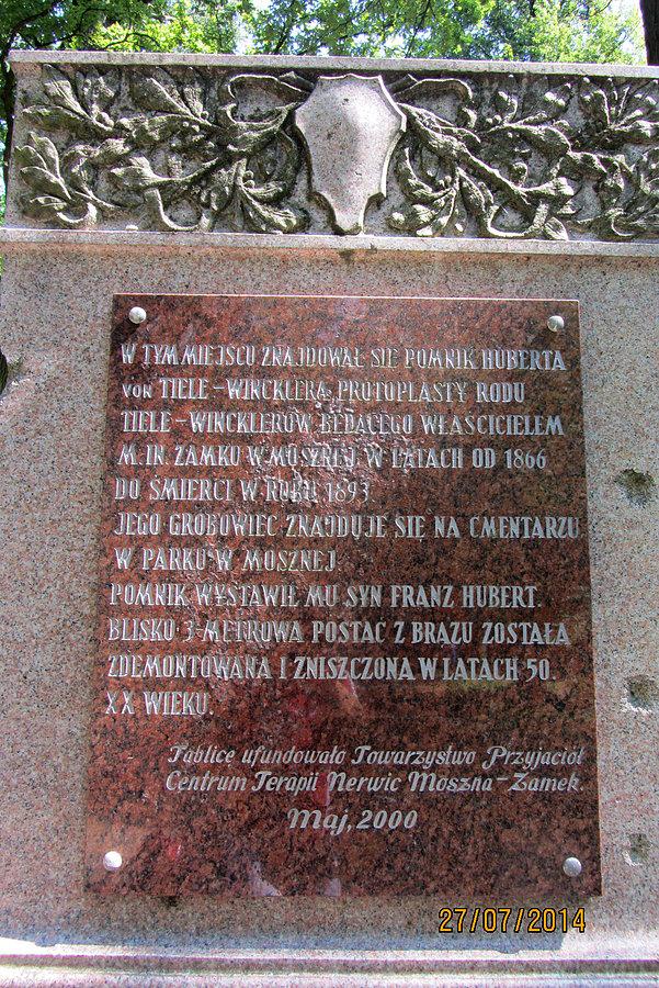 Pomnik w praku