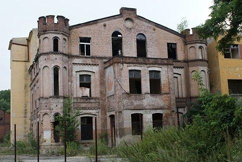 Niczym pałac, stara fabryka