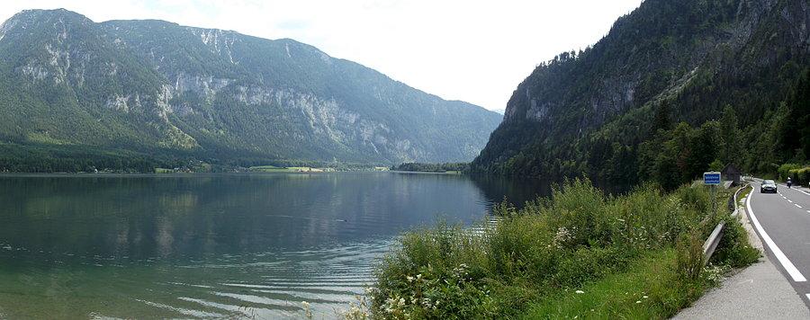 Wjeżdżamy w upragnione Alpy. Nad Halstattersee