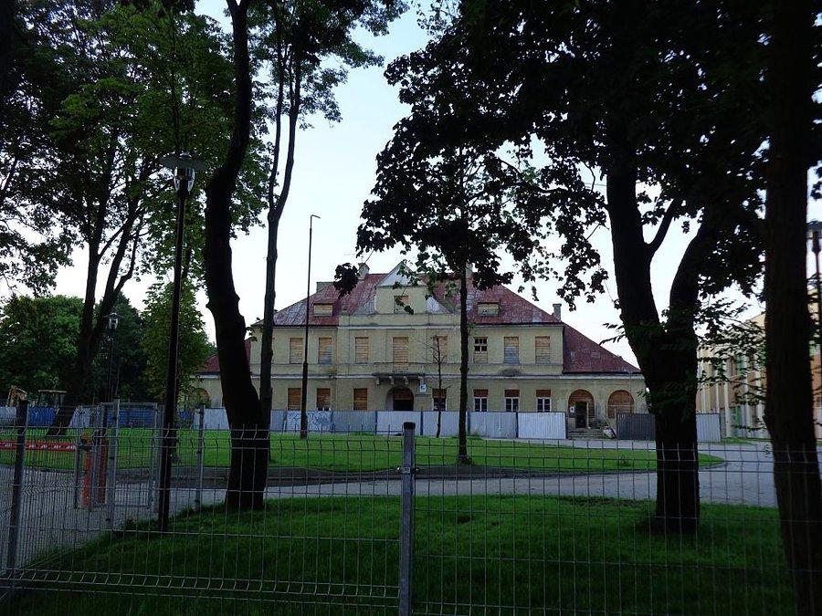 Stary dworek w Wacynie