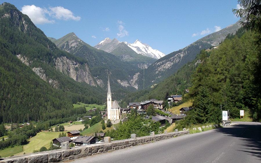 Piękny i długi alpejski zjazd
