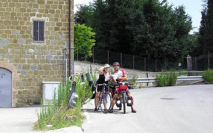 Dyskusja nad dalszą trasą z sympatyczną Niemką