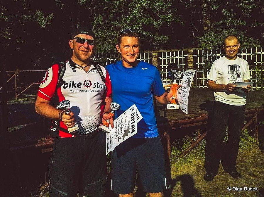 Teraz muszę zrobić gablotkę na pucharek ;)