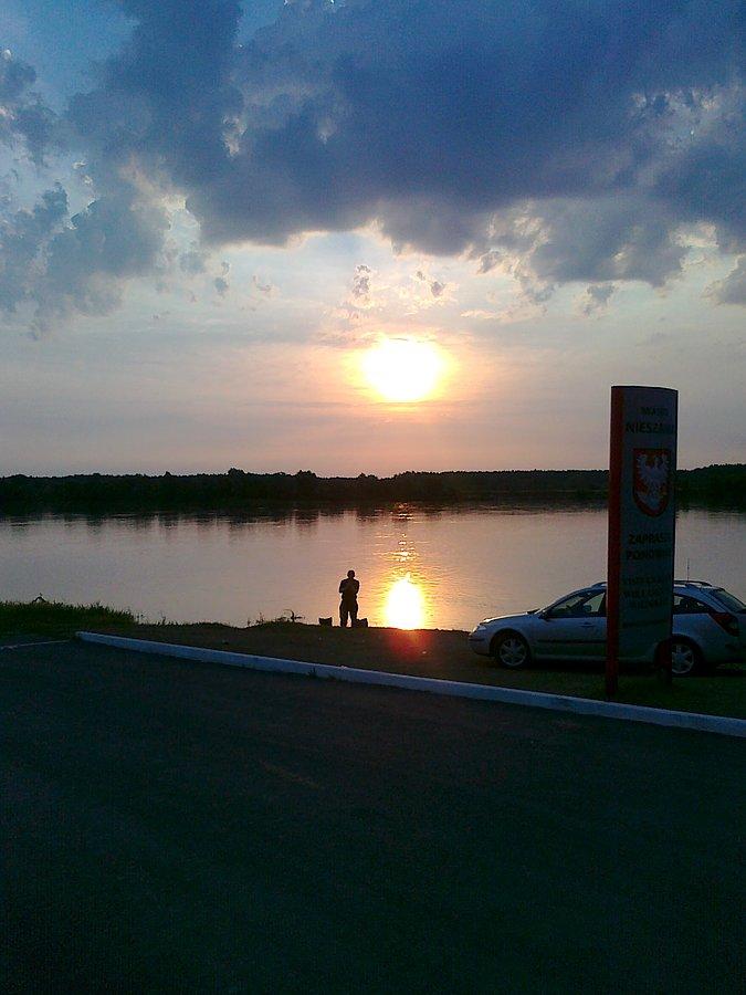 To wschód słońca nad Wisłą