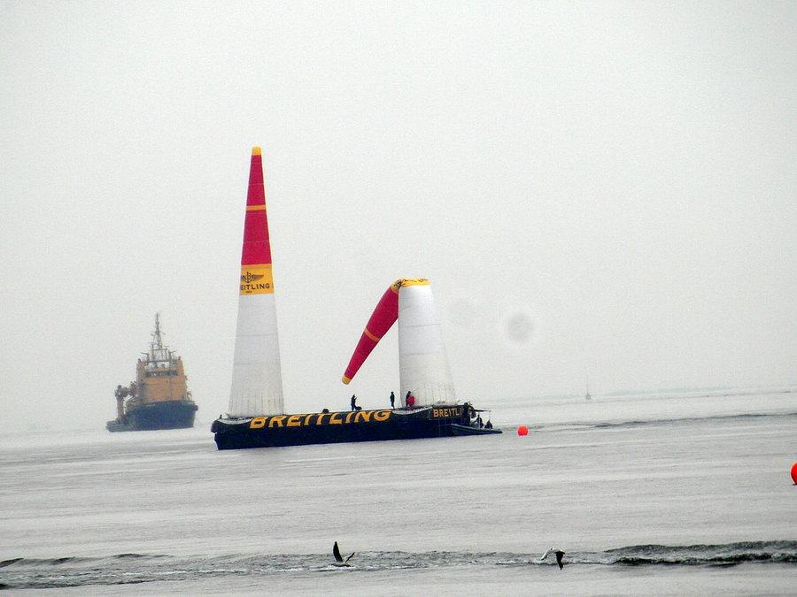 Naprawa pylonu -Red Bull Air Race