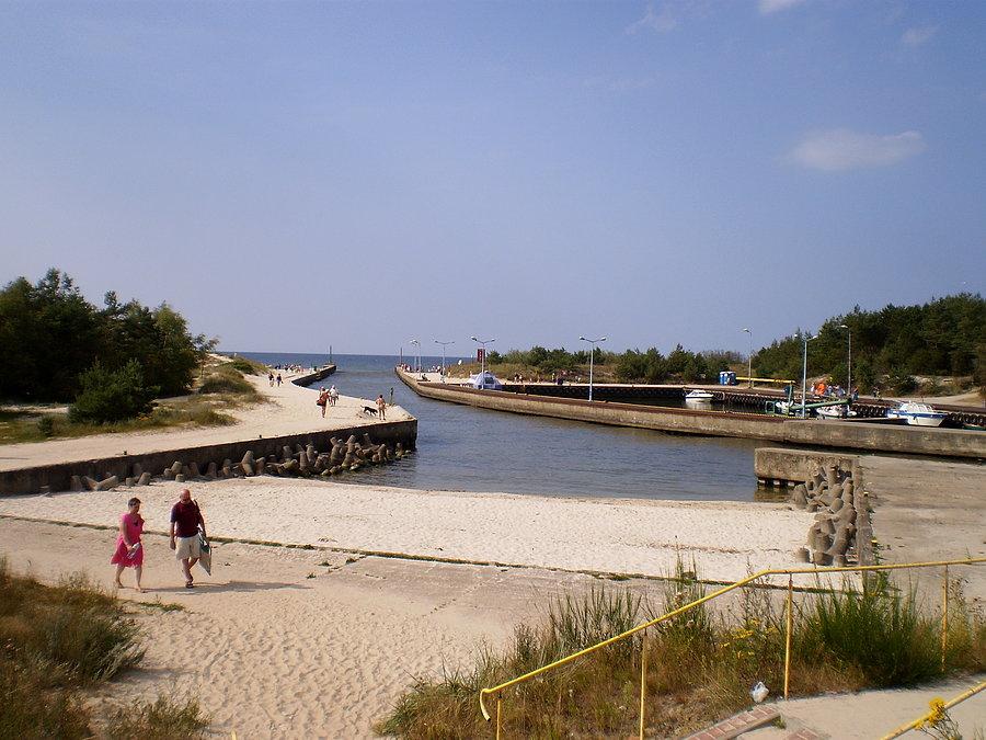 Dźwirzyno - wejście do portu