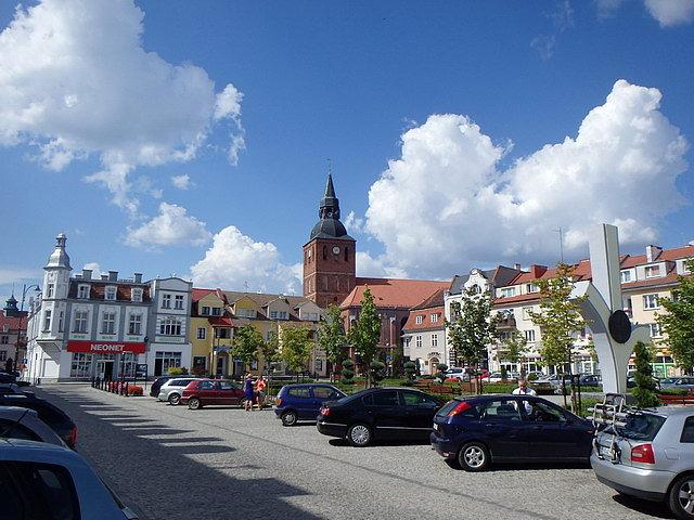 Rynek w Biskupcu Reszelskim